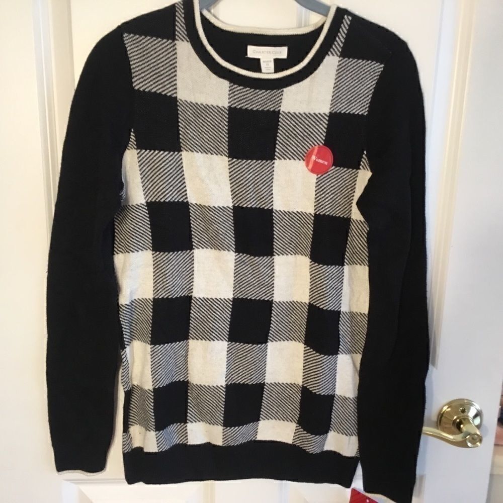 NWT. Women’s Buffalo Check Sweater  Size XS